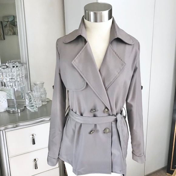 Short Trench Coat - Picture 2 of 10